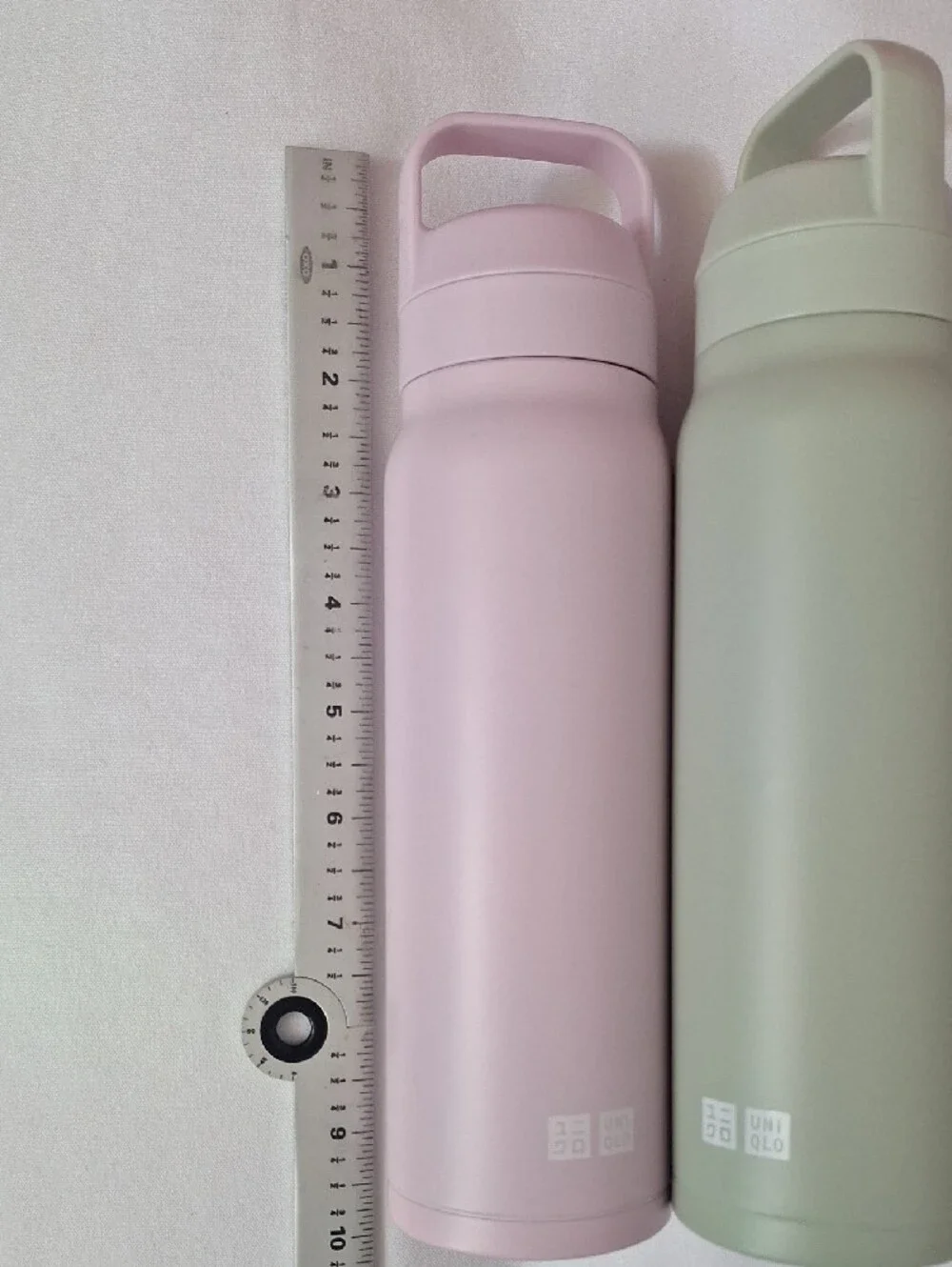 Uniqlo Pink & Sage Matte Insulated Bottle Pair